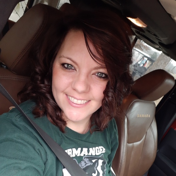 Meet your Posher, Tambra - Picture 1 of 1